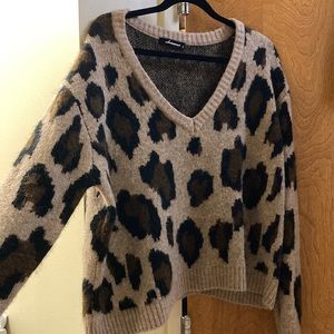 V-neck cheetah sweater size small